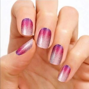 Color street nuclear Fuchsian nail strips. NWT.